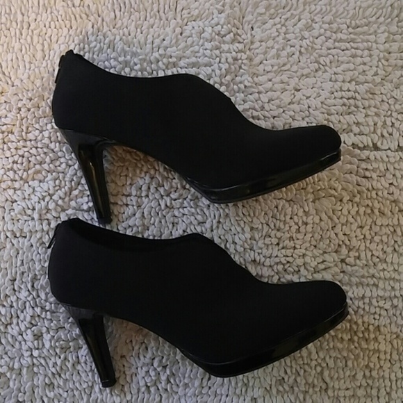 Jasmin Shoes - EUC-Jasmin Ankle Shoe with heel-worn once